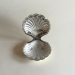 Deschamps Frères silver‑plated shell dish with subtle patina, 12x8x3 cm