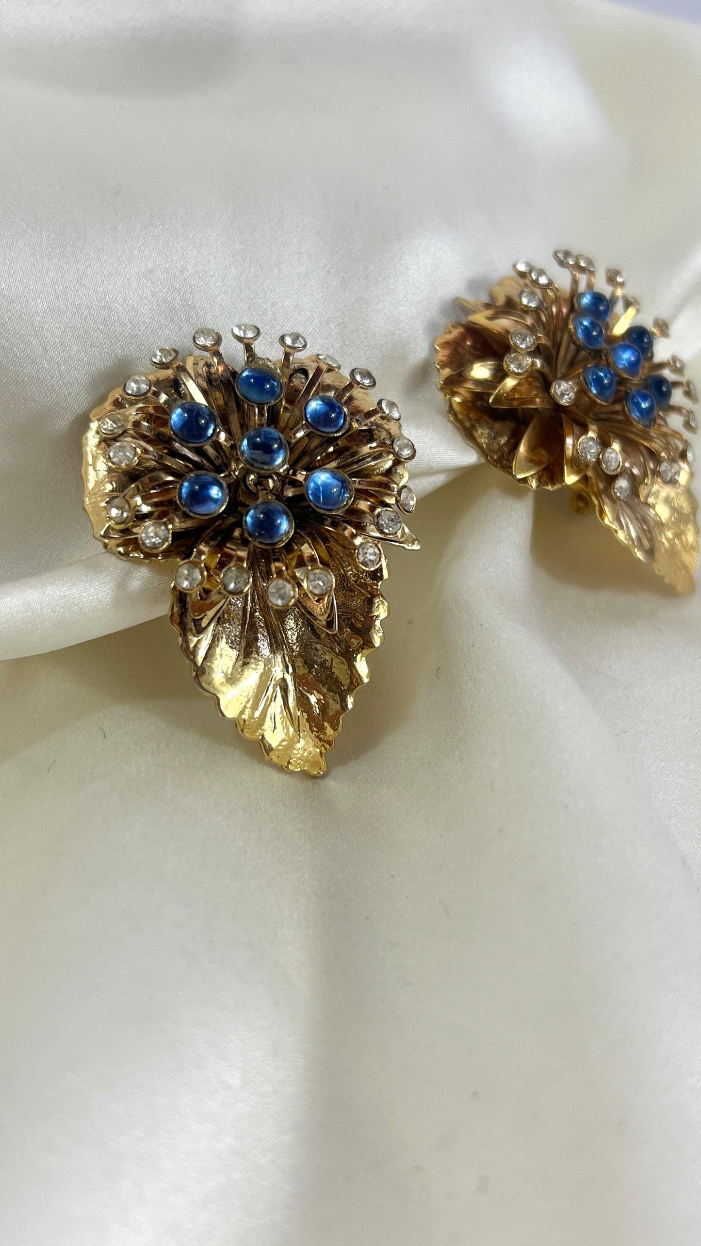 golden leaf earrings blue white crystal