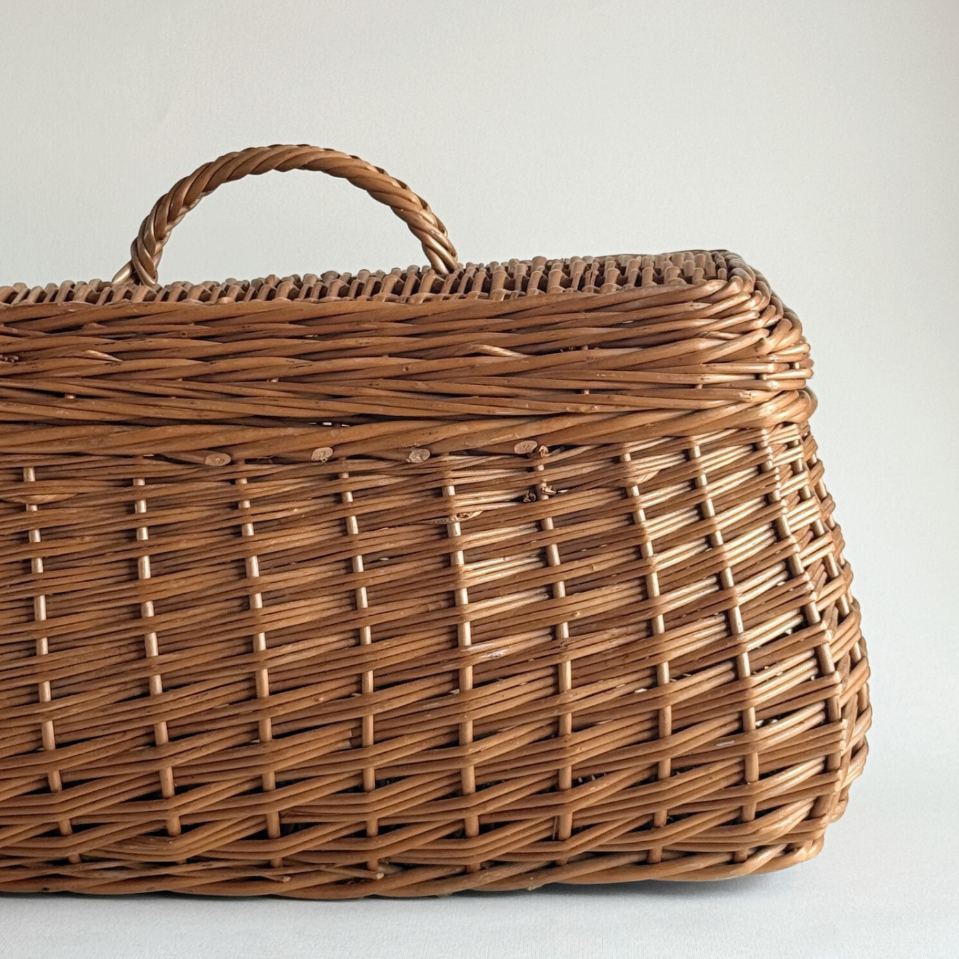 Tuscan rattan basket 27 × 26 × 52 cm Italian 1970s luxury storage