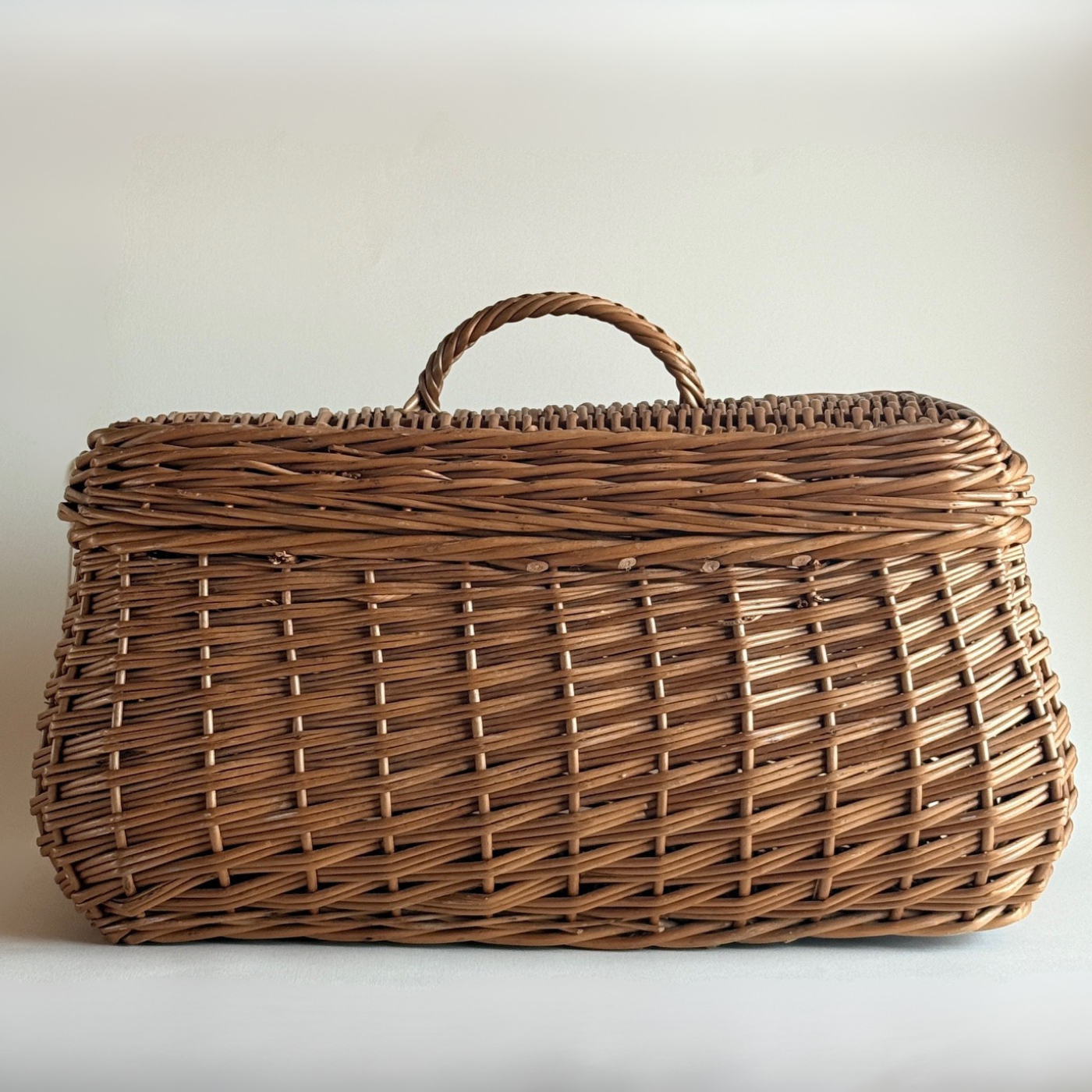 Tuscan rattan basket 27 × 26 × 52 cm Italian 1970s luxury storage