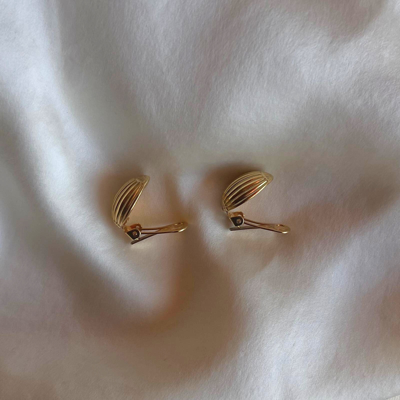 Luxury small oval clip earrings, Italian-inspired craftsmanship