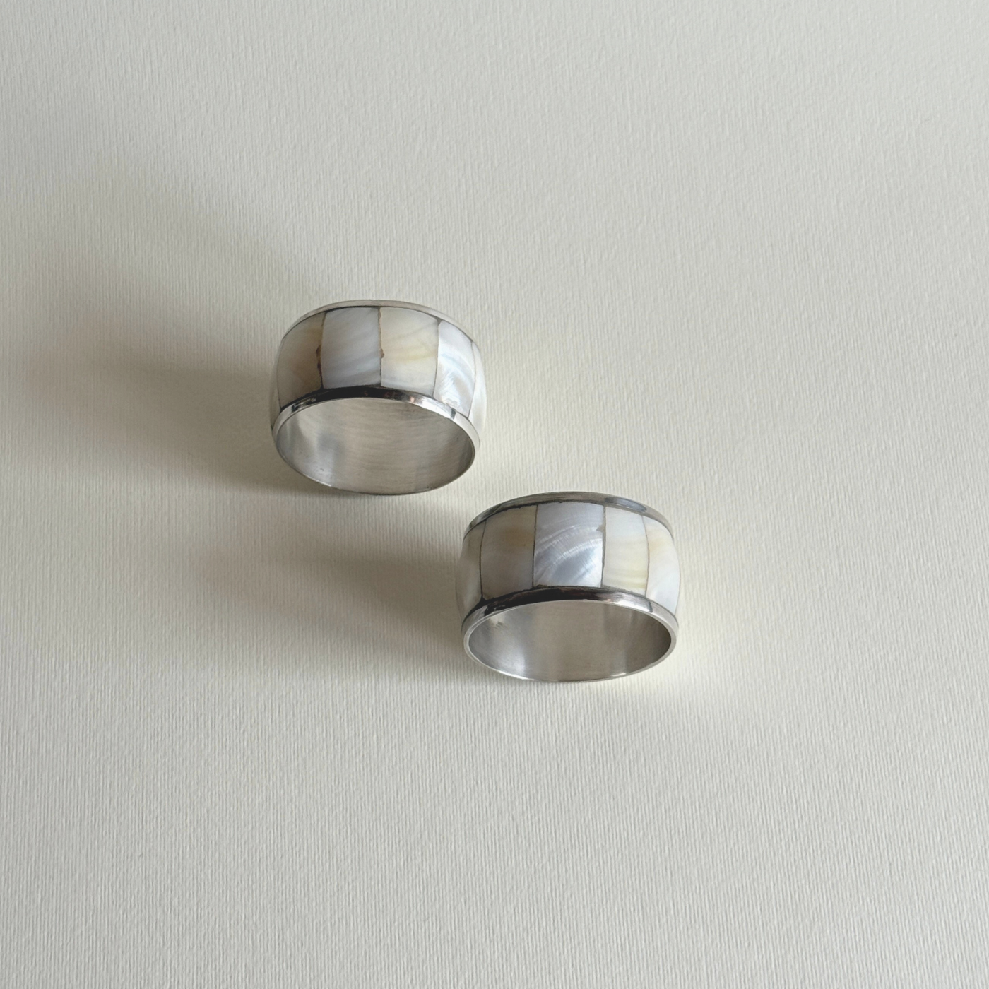 stuart 1670 napkin rings serving mother of pearl silver plate metal