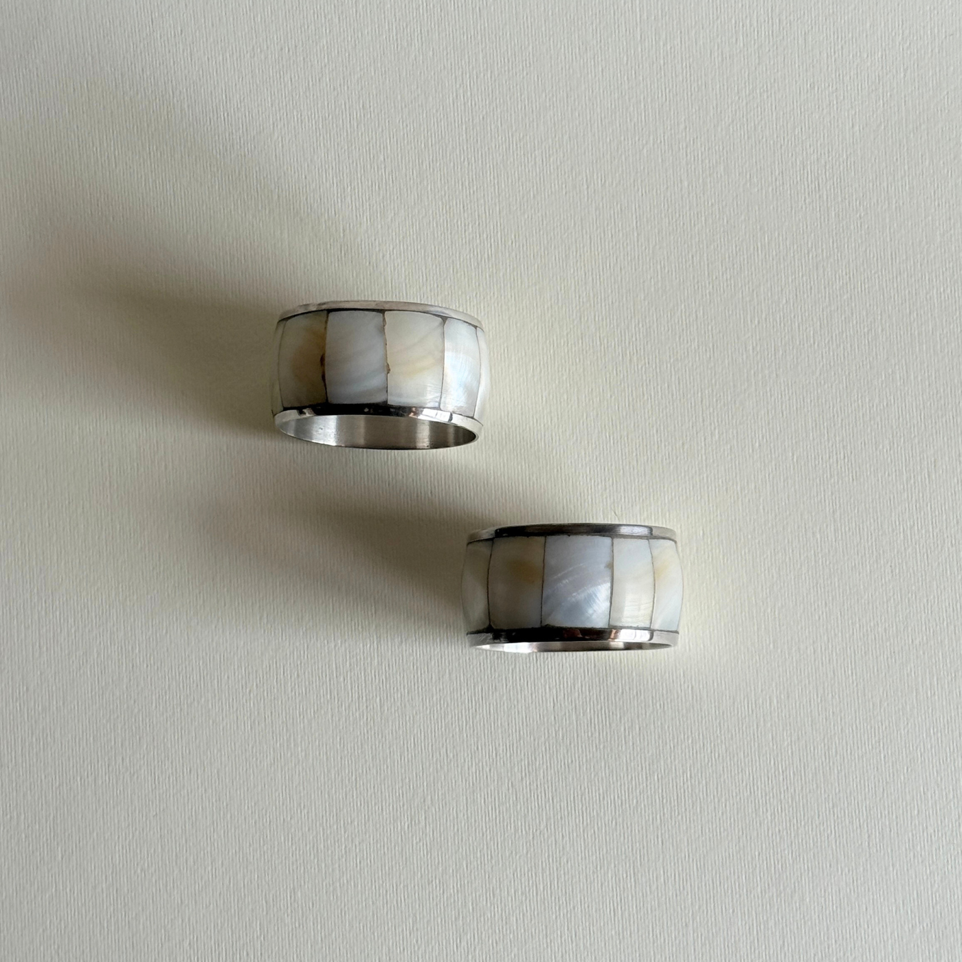 stuart 1670 napkin rings serving mother of pearl silver plate metal