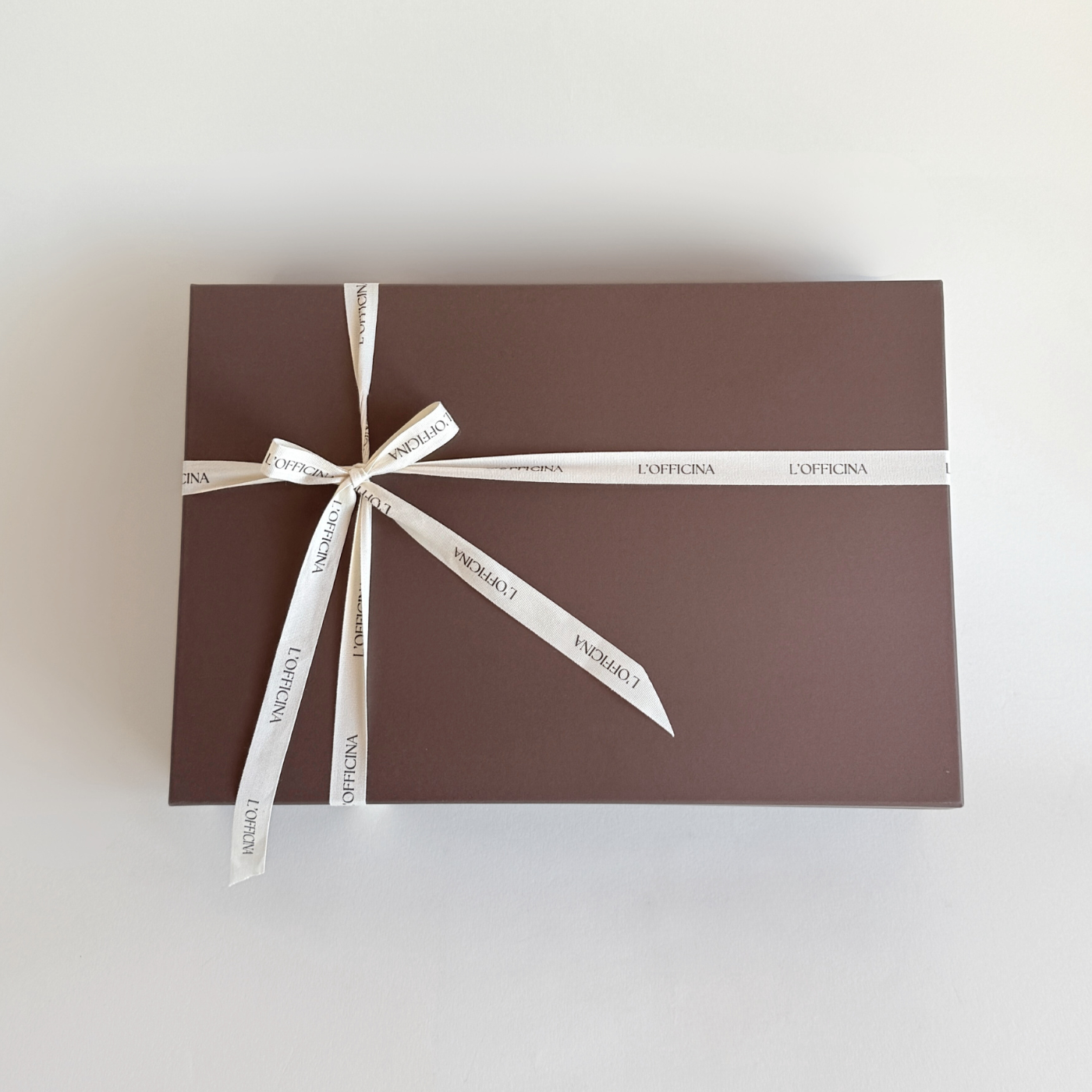 Throws-cashmere-wool-grey_-pearl-blanket-gift-box-grey