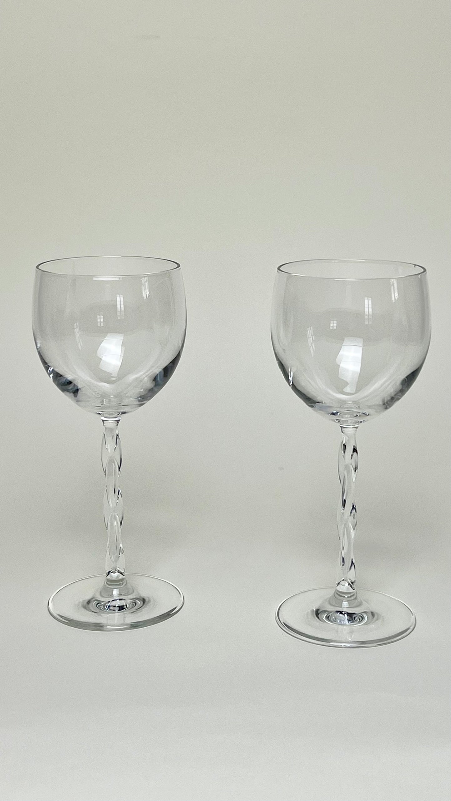 wine glasses  Twisted stem