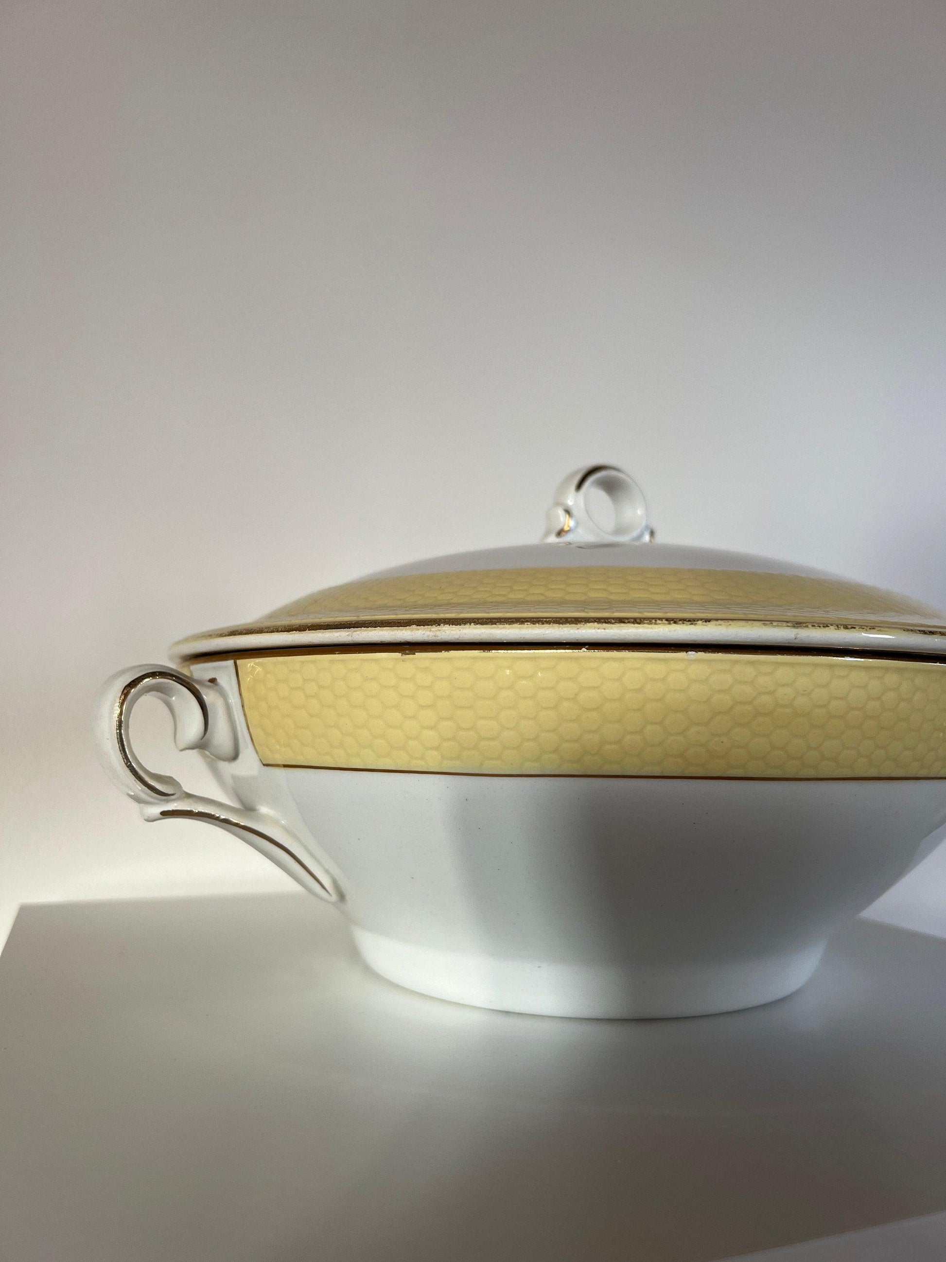 Tureen white and yellow Poreylor L'Amandinoise - L'Officina General Store 